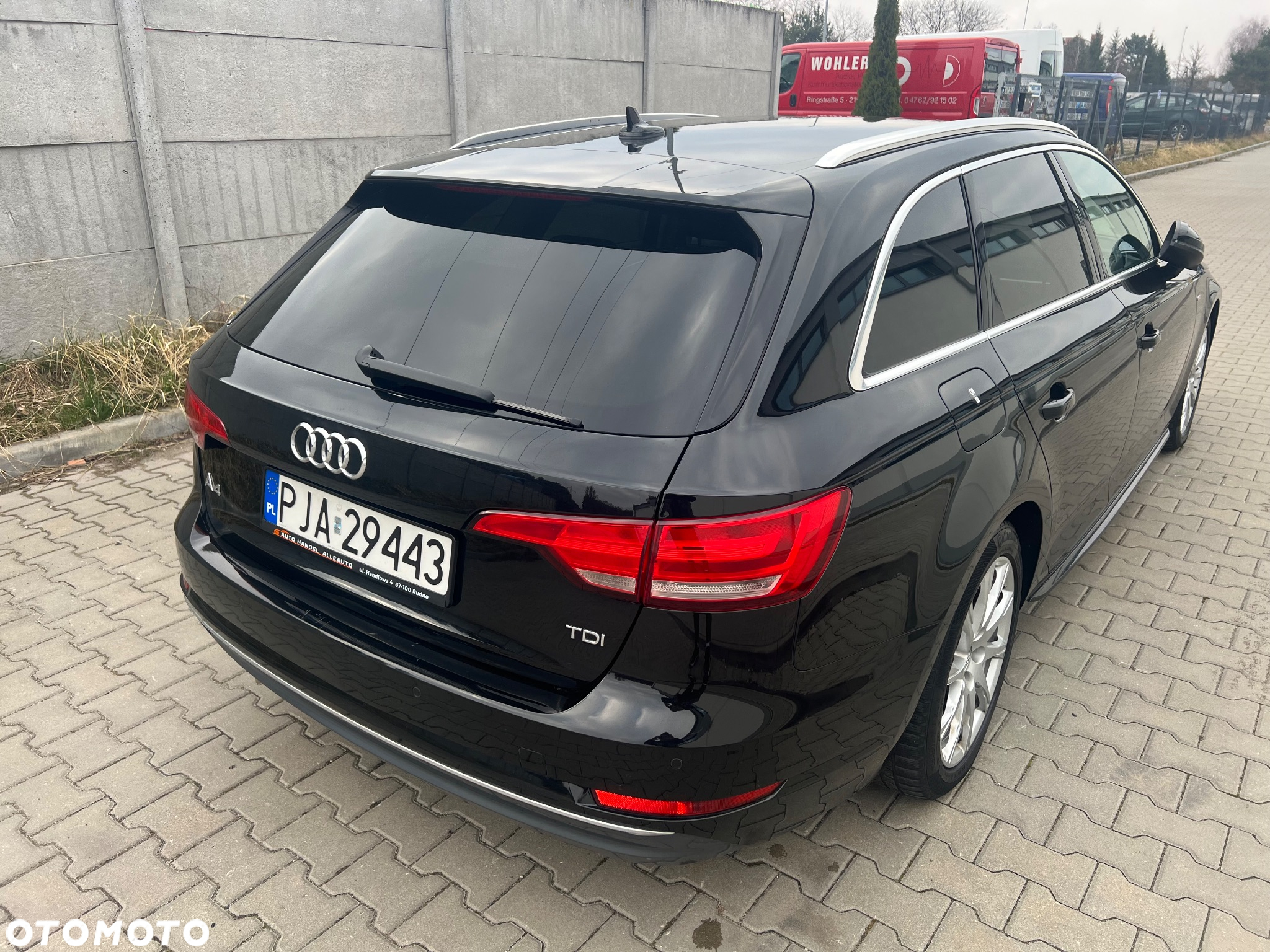 Audi A4 Avant 2.0 TDI S tronic - 11