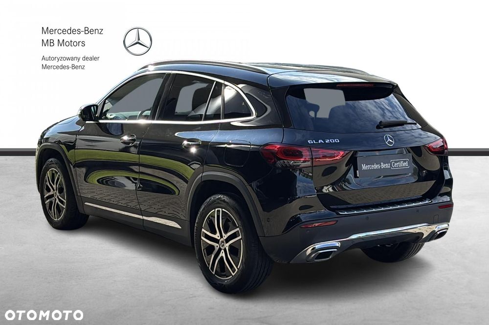Mercedes-Benz GLA - 3