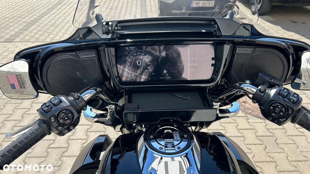 Harley-Davidson Street Glide Trike - 16