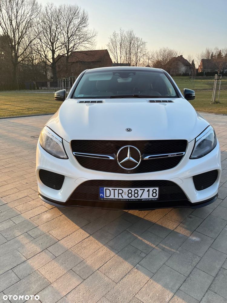 Mercedes-Benz GLC - 1