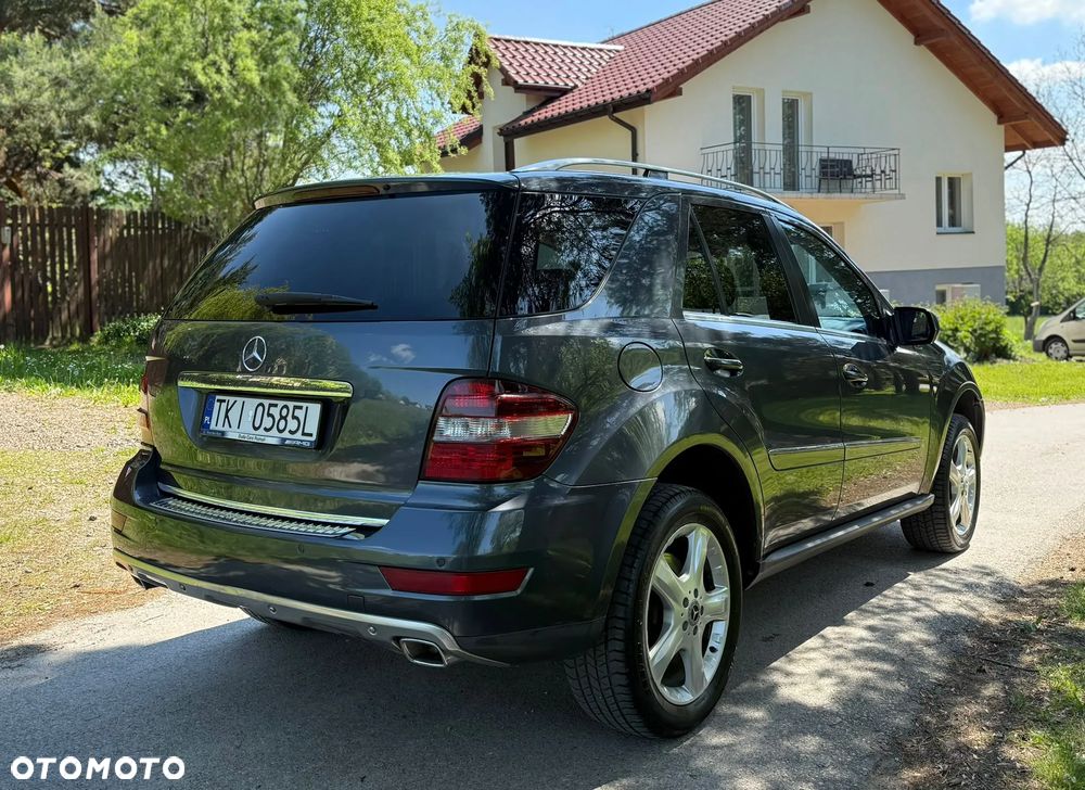 Mercedes-Benz ML - 8