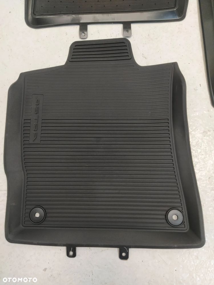 OPEL ASTRA L DYWANIKI  WYCIERACZKI WYCIERACZKA GUMOWE KOMPLET NOWY ORYGINAŁ LOGOWANE - 4