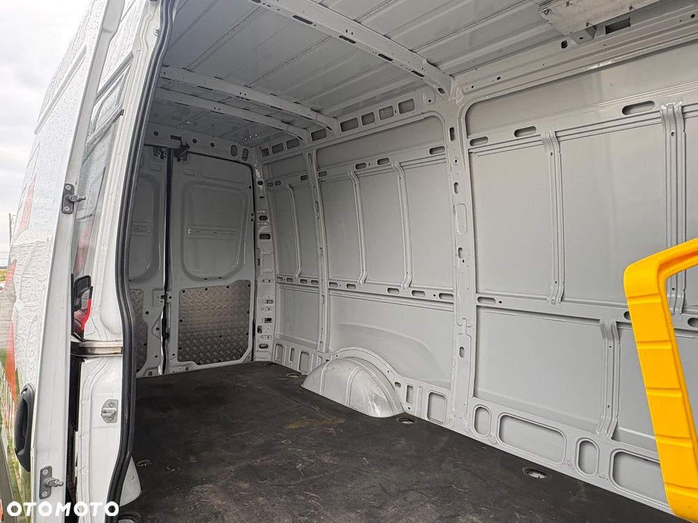 Iveco DAILY * 2024 Model * 3.0 HPI 180KM * 6.000km JAK NOWY * - 21