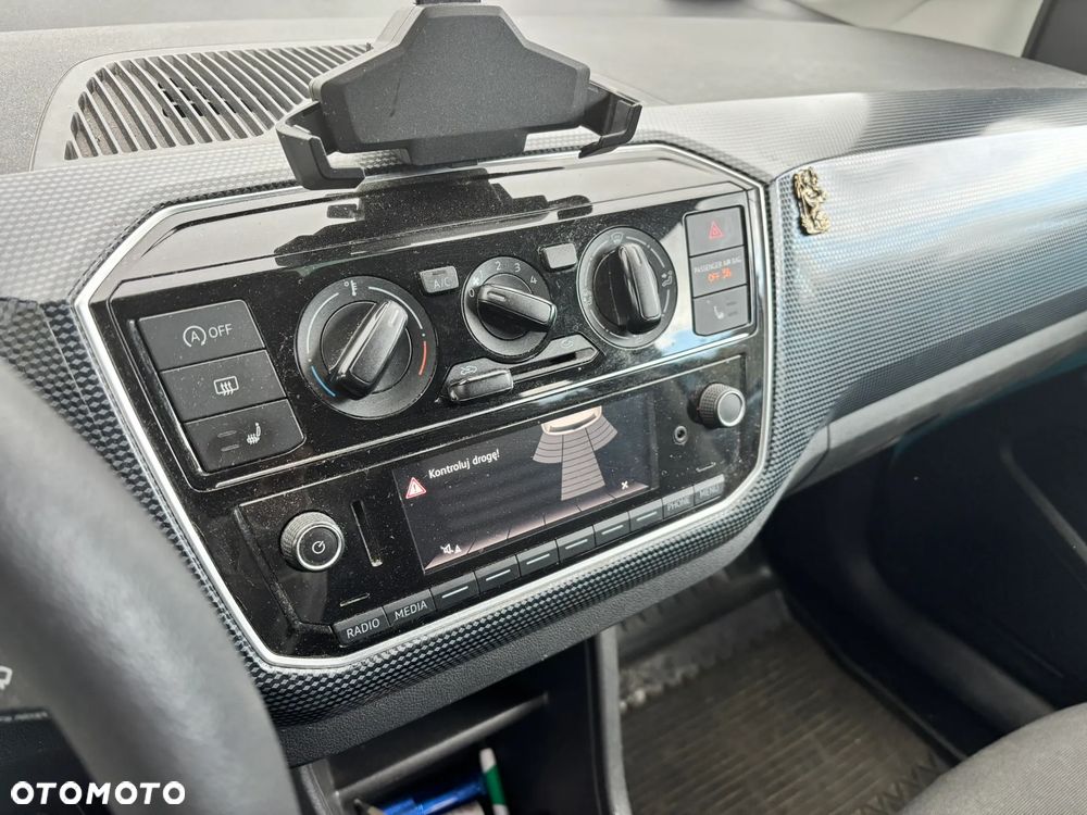 Volkswagen up! R-Line - 23