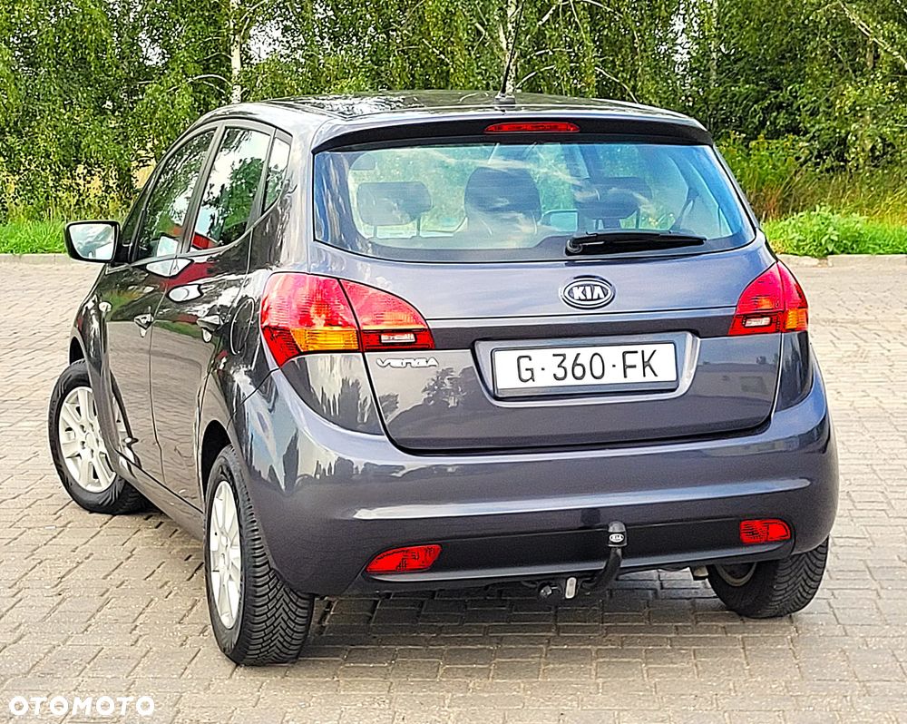 Kia Venga - 4