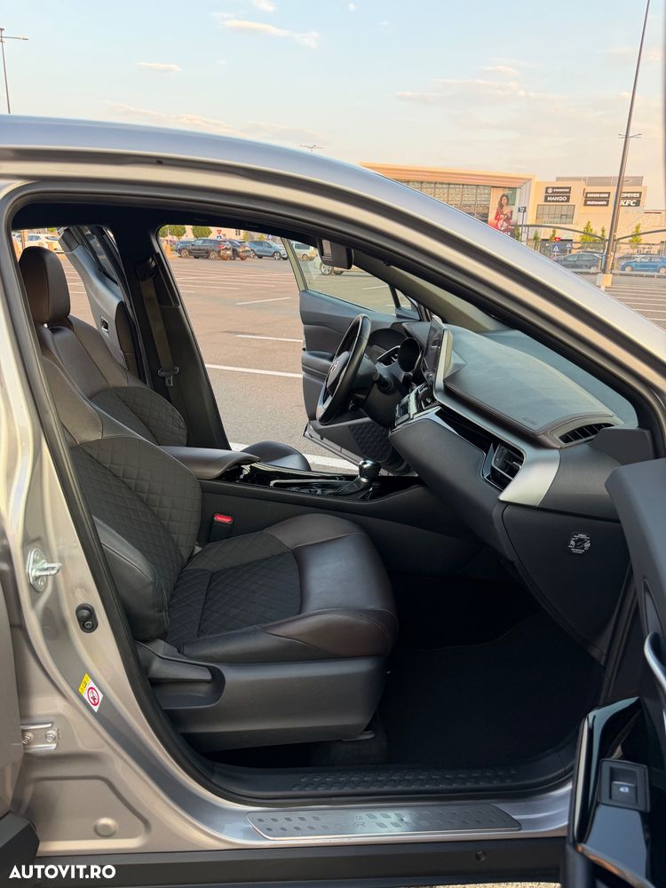 Toyota C-HR Lounge - 23