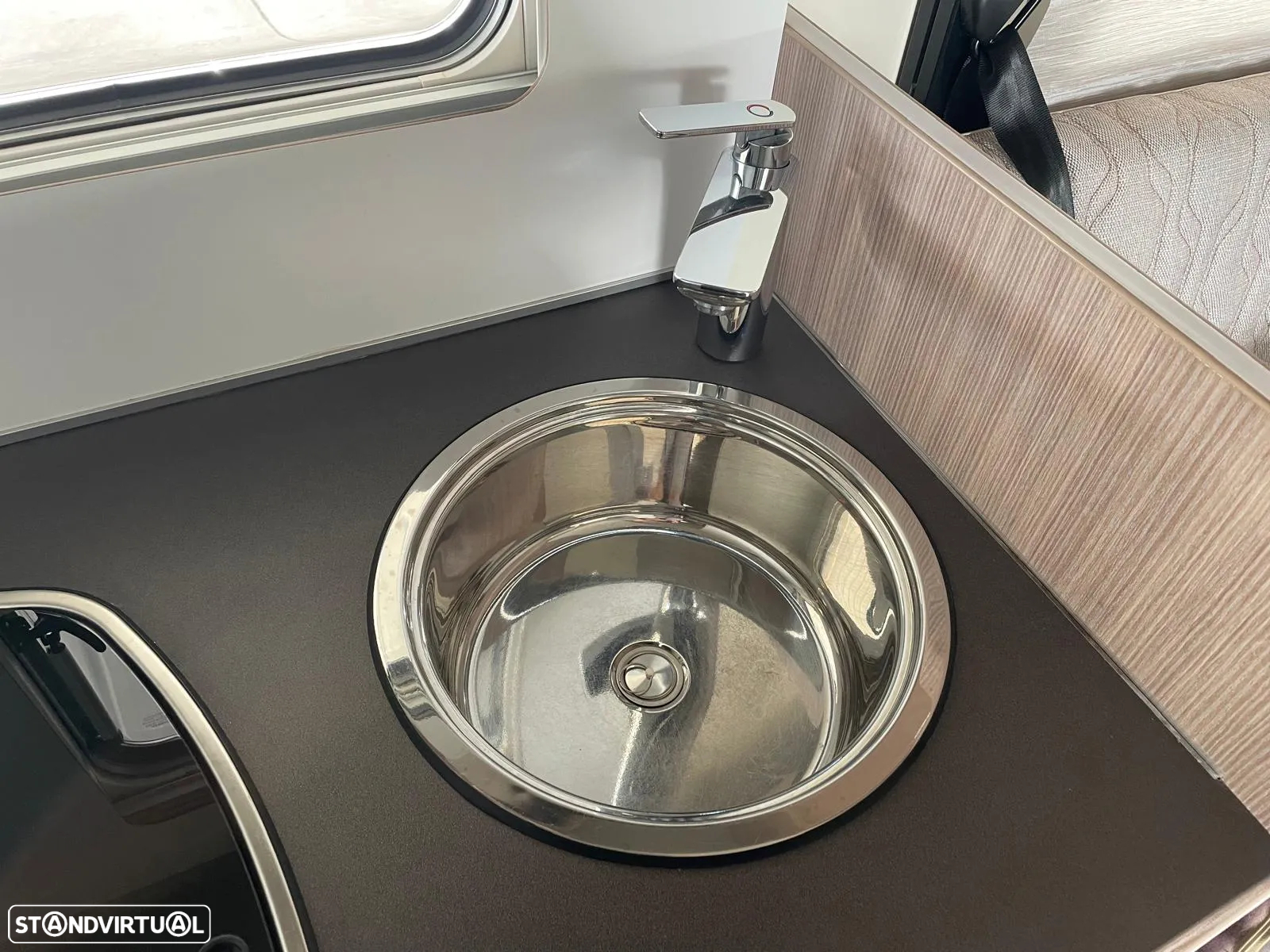 Burstner Lyseo Time Fidelity - Autocaravana c/Camas Central e Elevatória - 33
