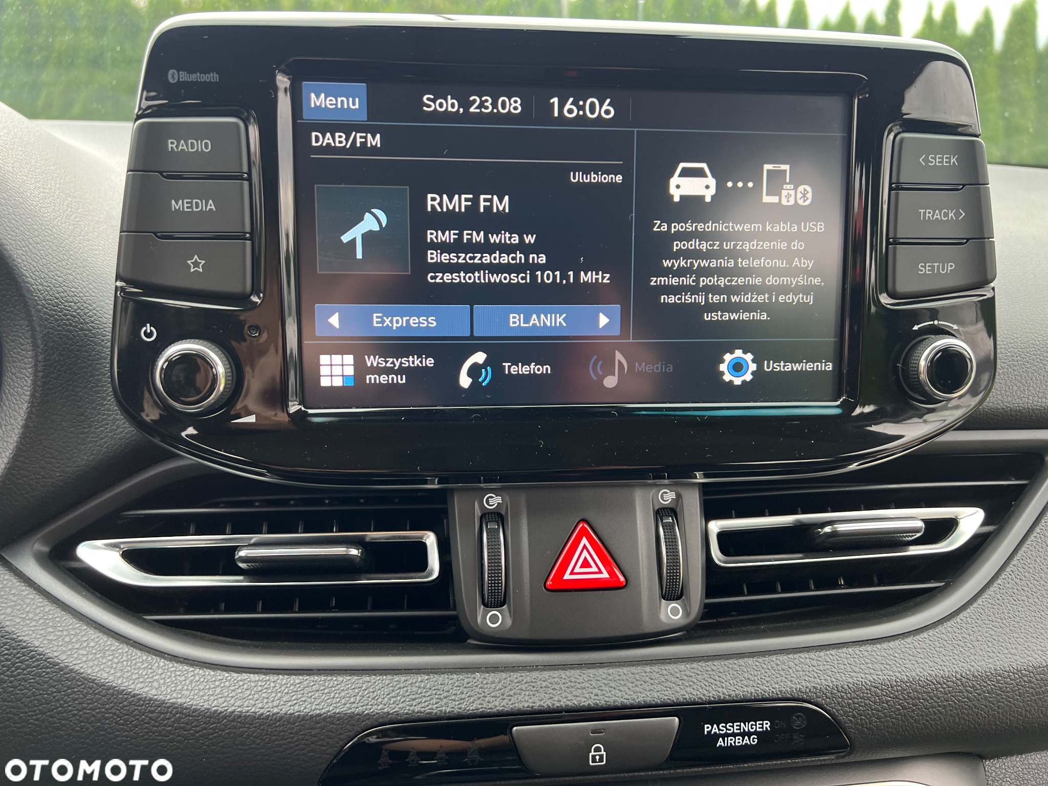 Hyundai i30 1.6 D Comfort - 26