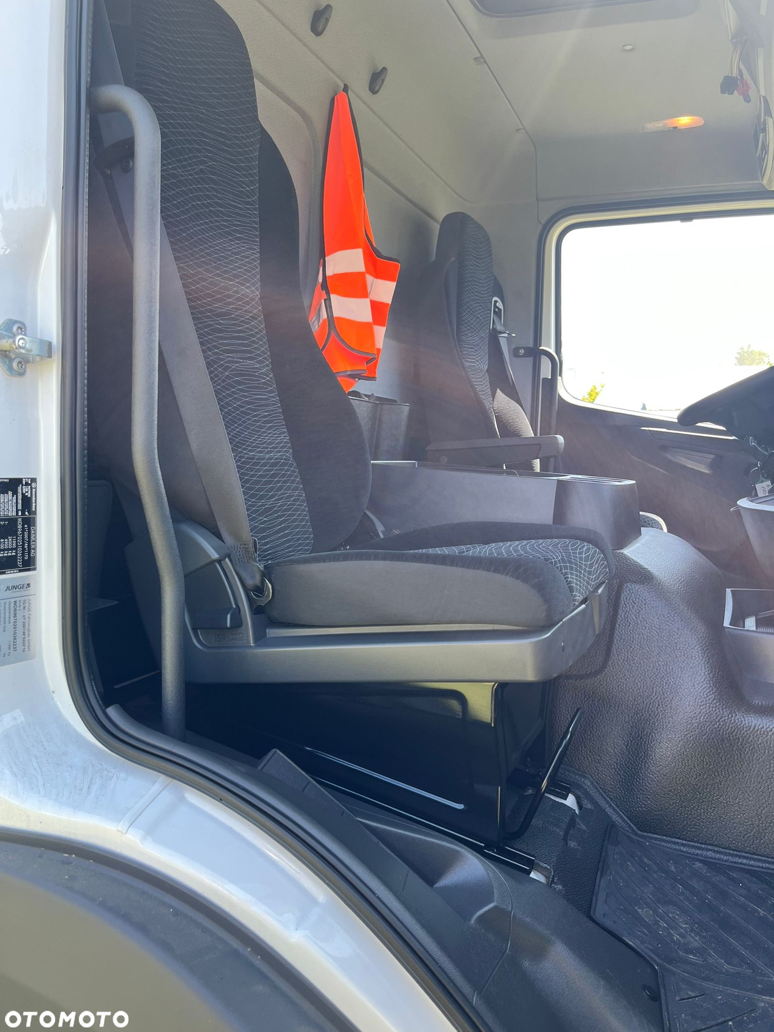Mercedes-Benz ATEGO 1224L | KONTENER 8.05 m | 20 Palet | - 13