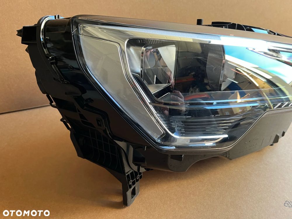 LAMPA FULL LED AUDI Q3 83A PRAWA REFLEKTOR FULL LED AUDI Q3 83A941012 - 2