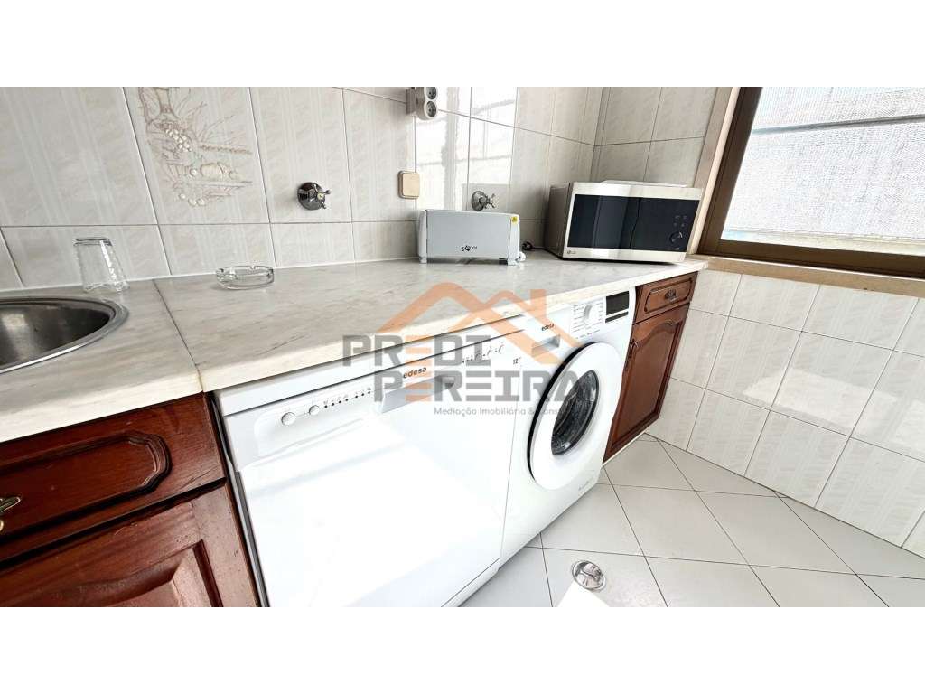 Situado na Arroja, apartamento T1 para arrendamento. - Grande imagem: 2/20