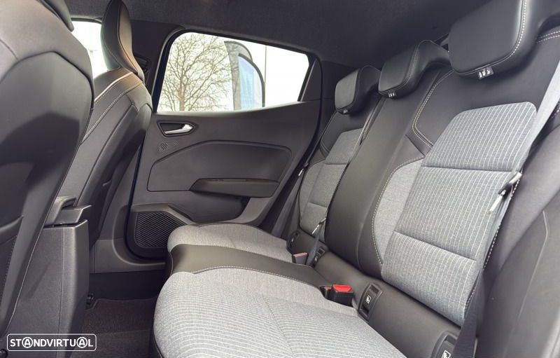 Renault Clio 1.0 TCe Techno - 8