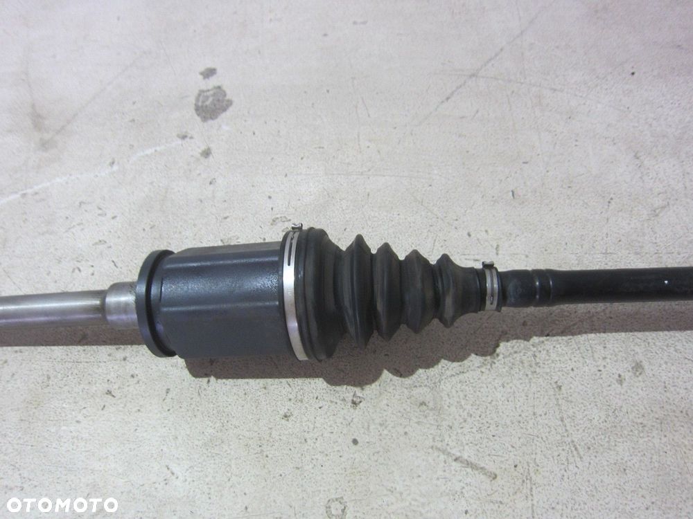 BMW F10 F12 F11 XDRIVE 4X4 535 PÓŁOŚ PRAWA PRAWY PRZÓD 31607618680 7618680 - 4