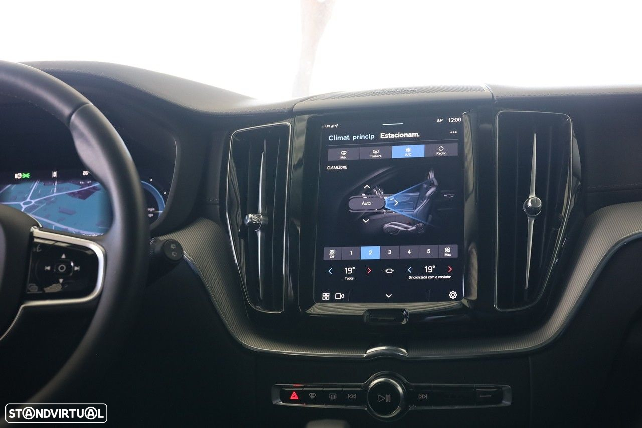 Volvo XC 60 2.0 T6 PHEV Ultimate Dark AWD - 15