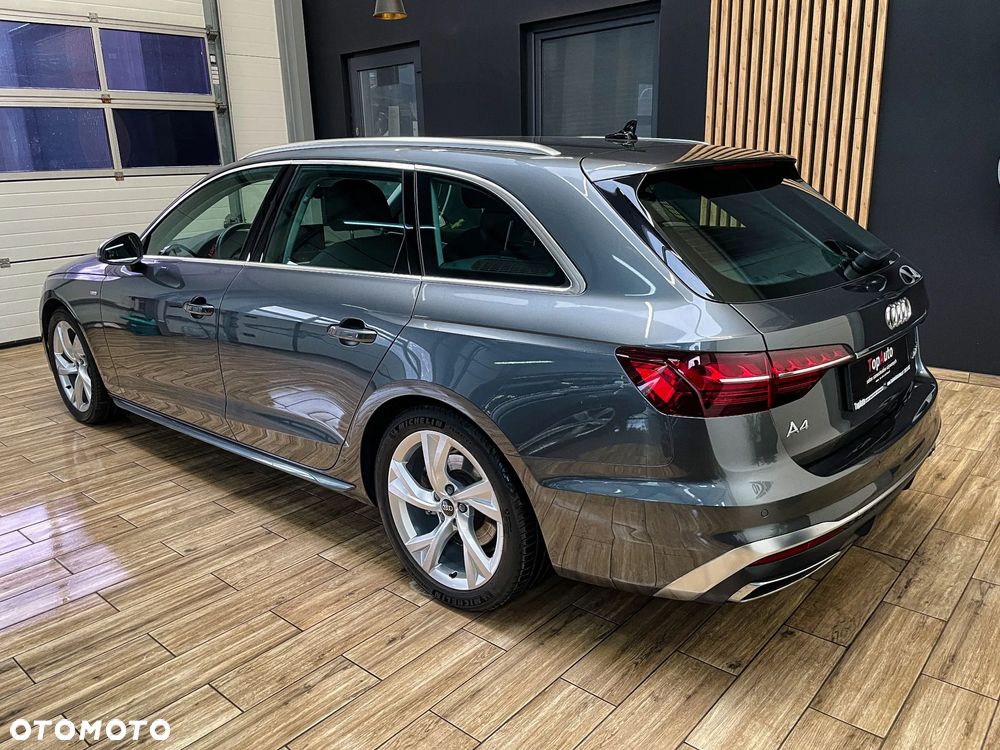 Audi A4 Avant 40 TFSI quattro S tronic S line - 11