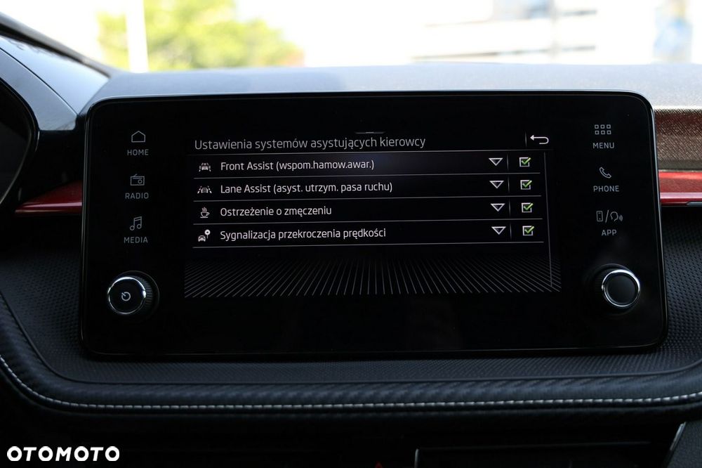 Skoda Fabia 1.0 TSI Monte Carlo DSG - 23