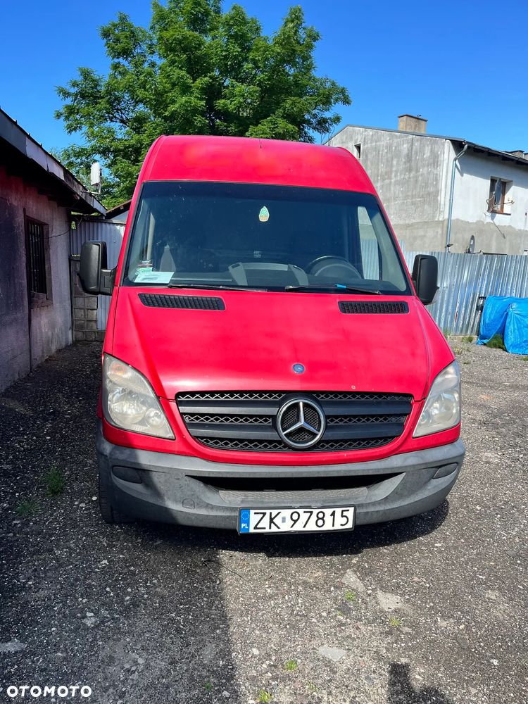 Mercedes-Benz 313 - 1