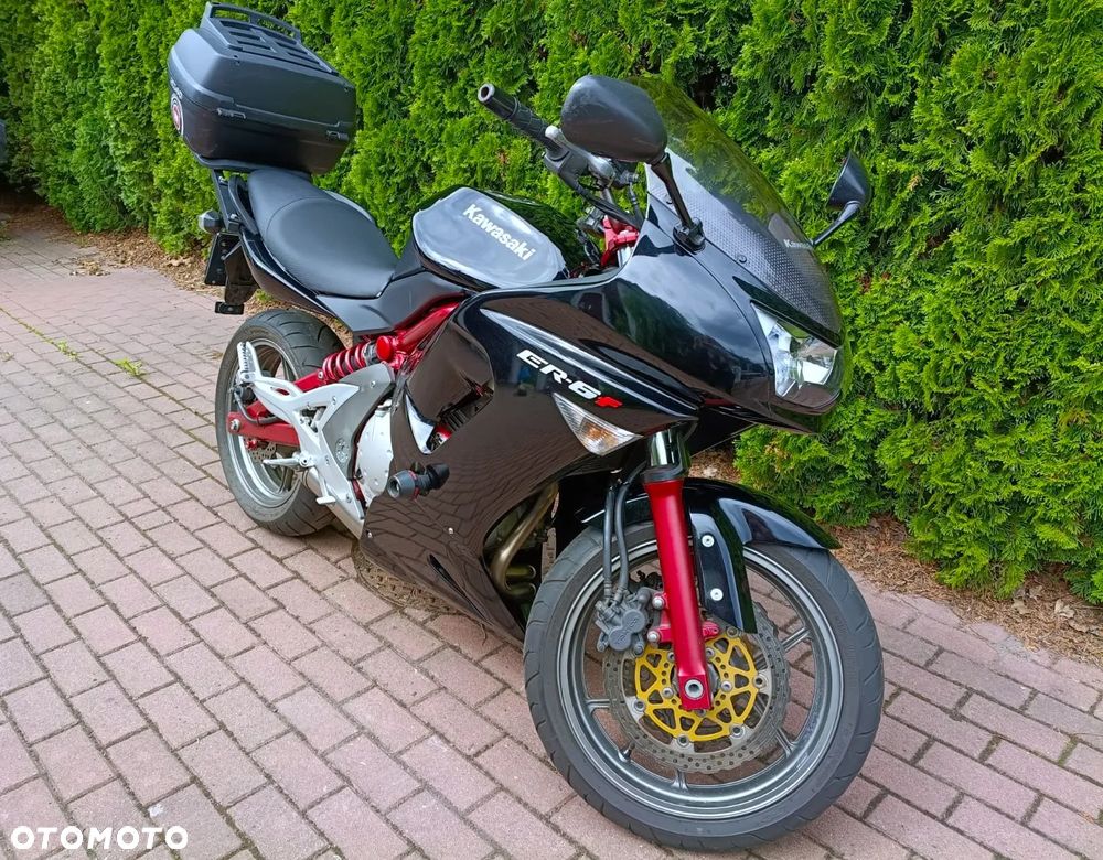 Kawasaki ER - 1
