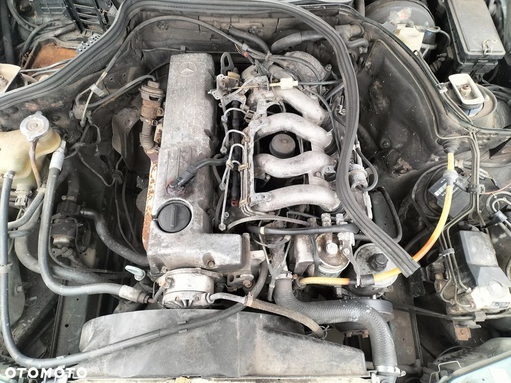 MERCEDES-BENZ 124 T-Model S124 250 TD 124.185 SILNIK KOMPLETNY SKRZYNA STEROWNIK FOTEL LICZNIK BŁOTNIK KIEROWNICA ZDERZAK KLAPA KLAMKA LAMPA SZYBA CAŁY NA CZĘŚCI - 1