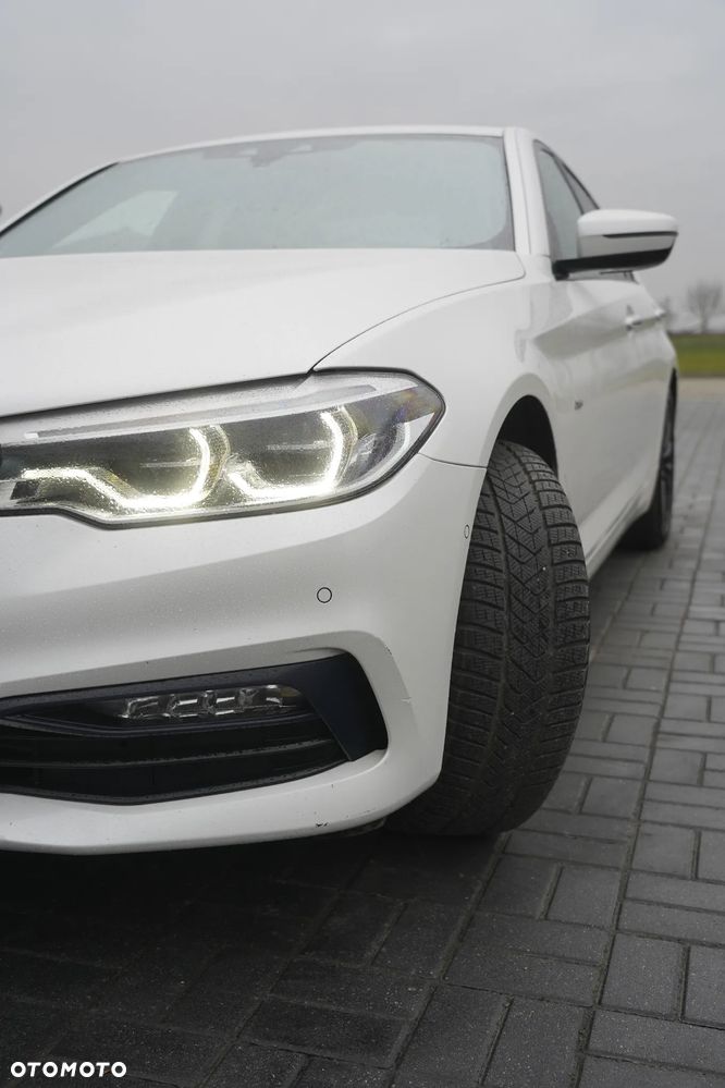 BMW Seria 5 520d Sport - 5