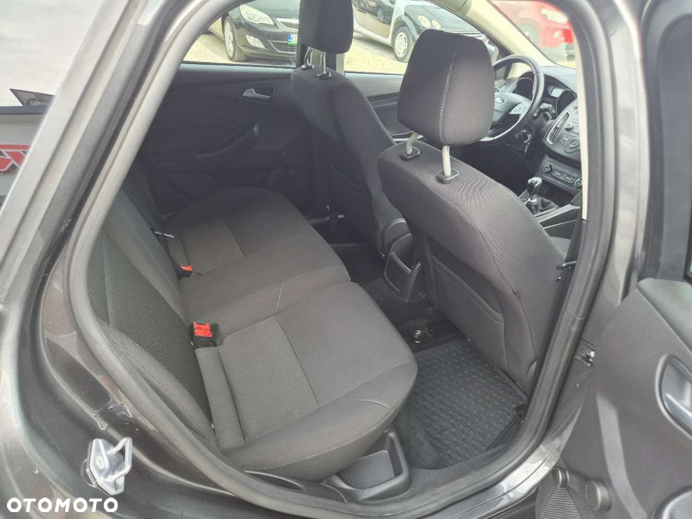 Ford Focus - 21