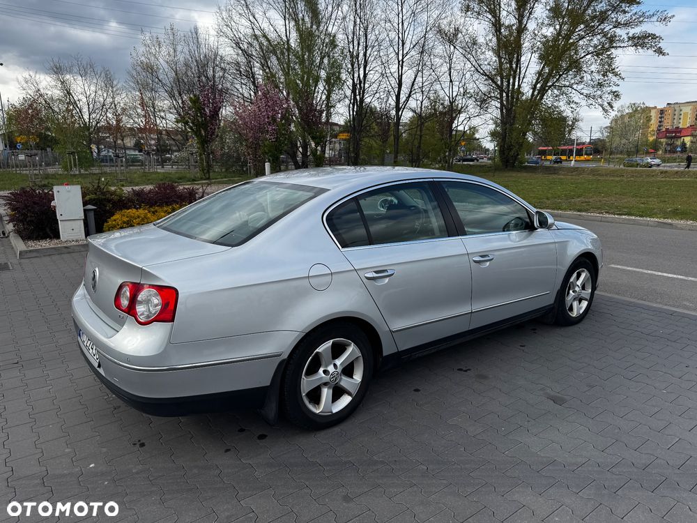 Volkswagen Passat 1.8 TSI Comfortline - 6