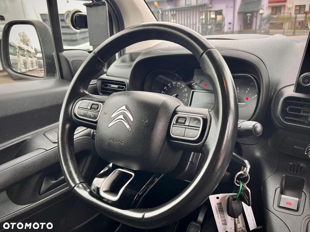 Citroën BERLINGO LONG / 3 OSOBY / BOGATE WYPOSAŻENIE / SALON POLSKA / BEZWYPADKOWY / DOSTĘPNE 15 SZTUK - 18