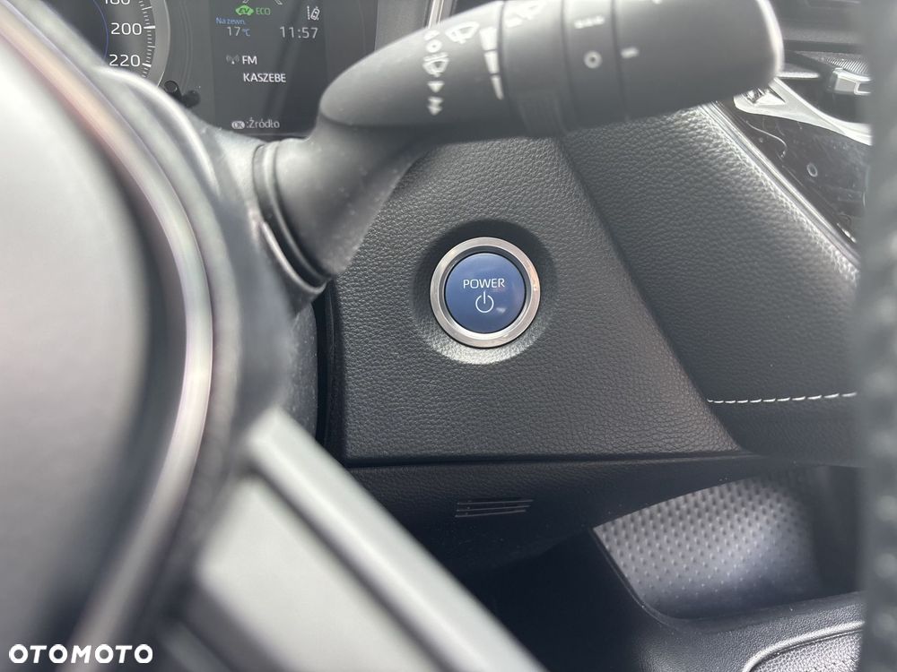 Toyota Corolla 1.8 Hybrid Comfort - 28