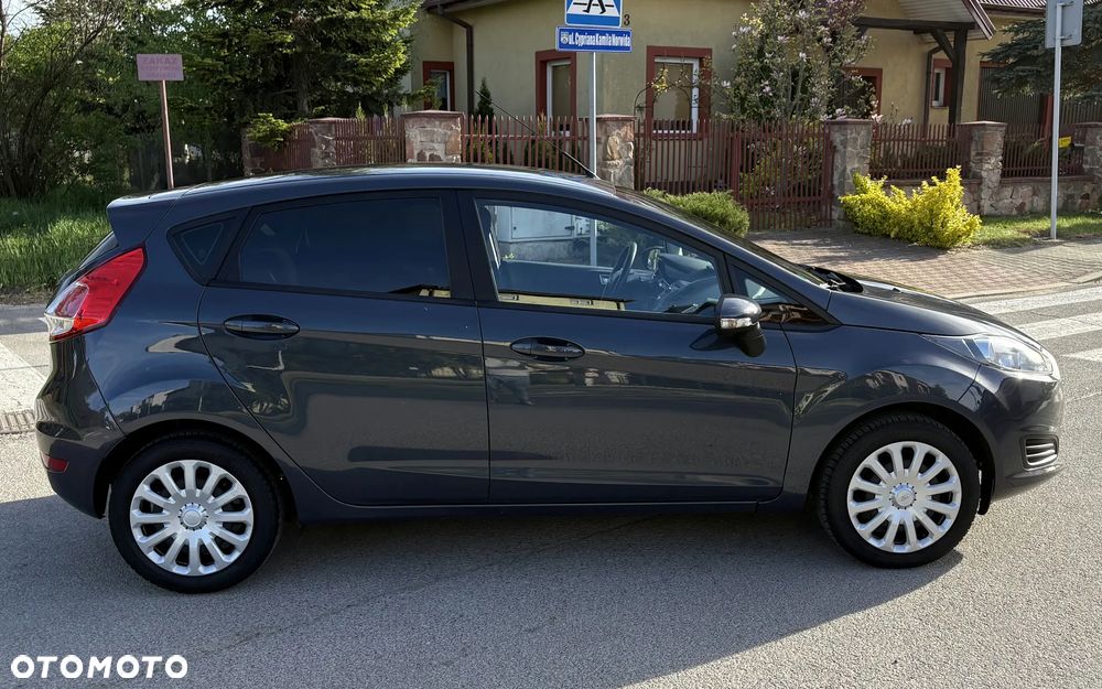 Ford Fiesta 1.25 Titanium EU5 - 11
