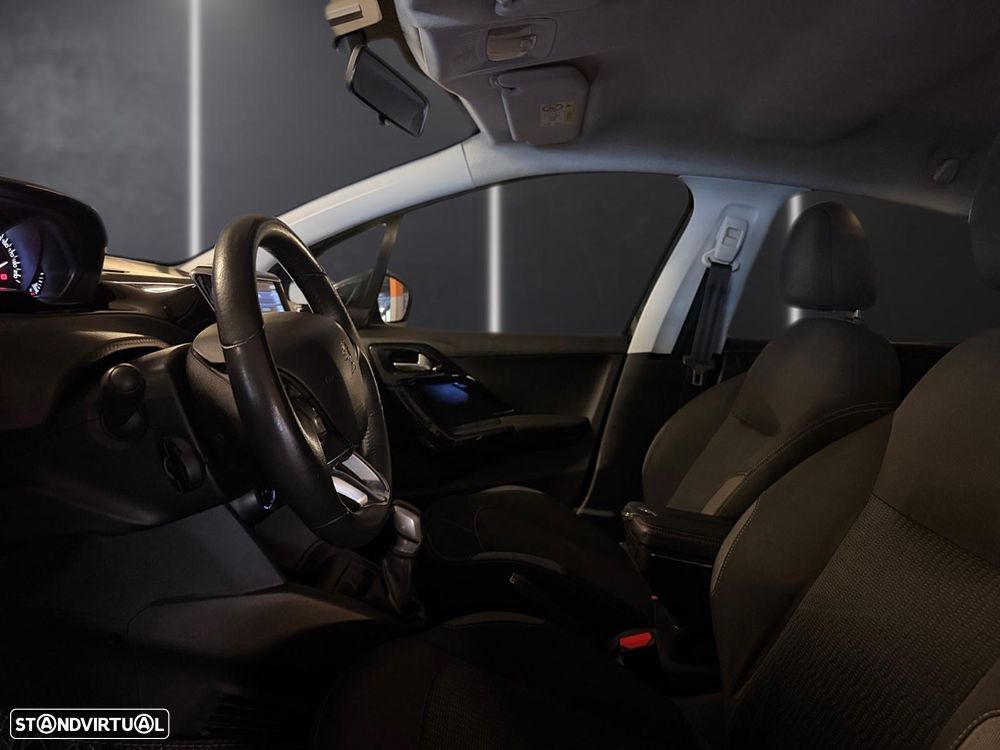 Peugeot 208 82 PureTech Style - 7