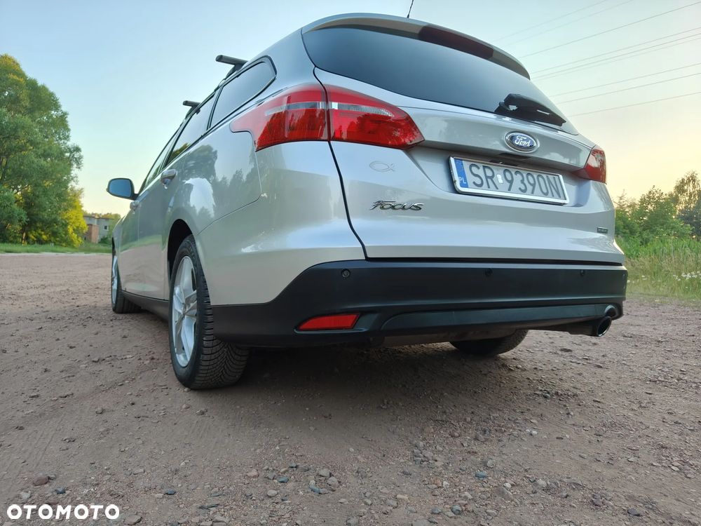 Ford Focus 1.5 EcoBoost Titanium ASS - 4