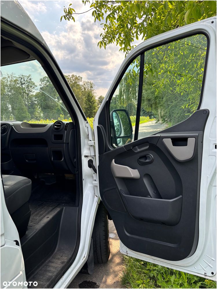 Renault Master III L2H2 - 16