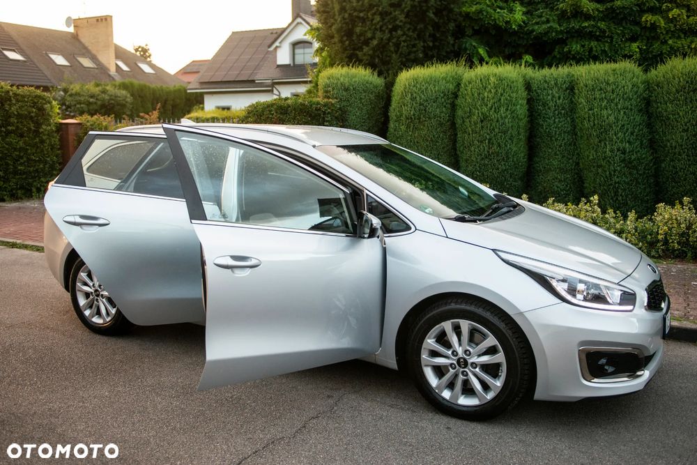 Kia Ceed 1.6 GDI DCT Vision - 7
