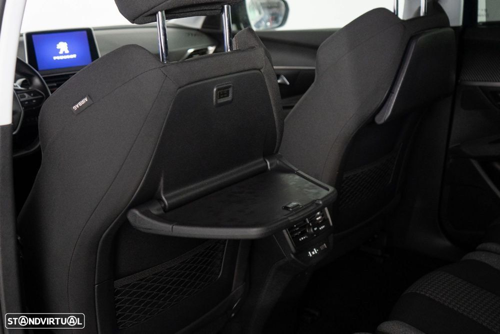 Peugeot 5008 1.2 PureTech Allure EAT8 - 11