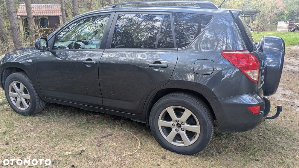 Toyota RAV4 - 3