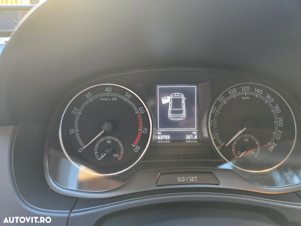 Skoda Fabia 1.0 TSI DSG Ambition - 5
