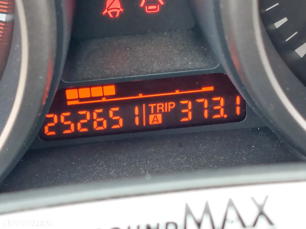Mazda 3 - 5