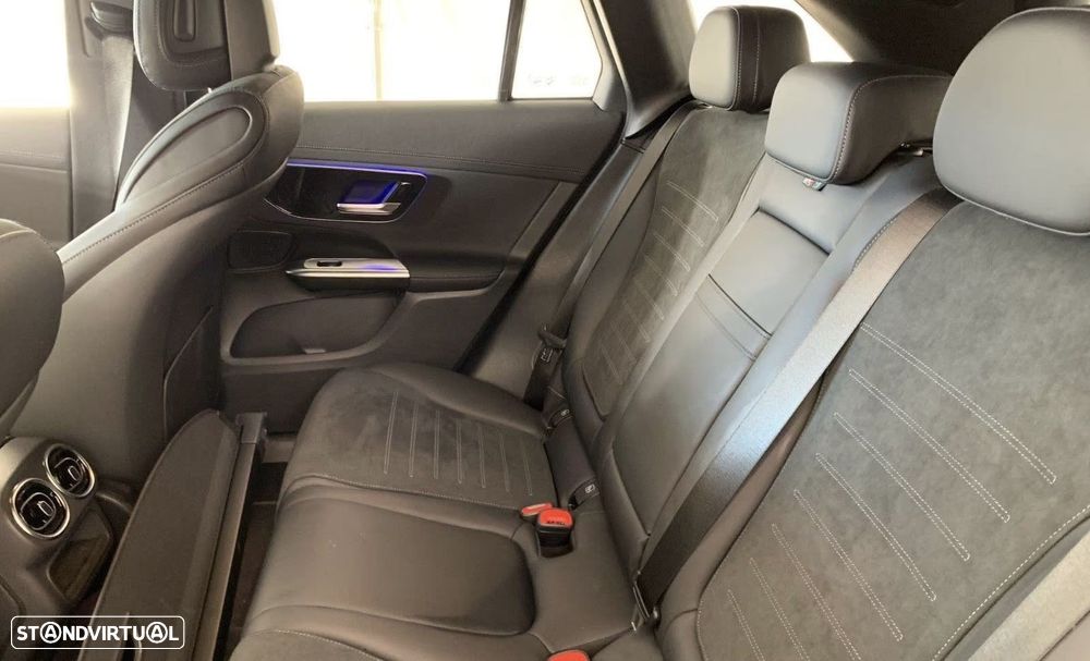 Mercedes-Benz GLC 220 d 4Matic 9G-TRONIC AMG Line Advanced - 4