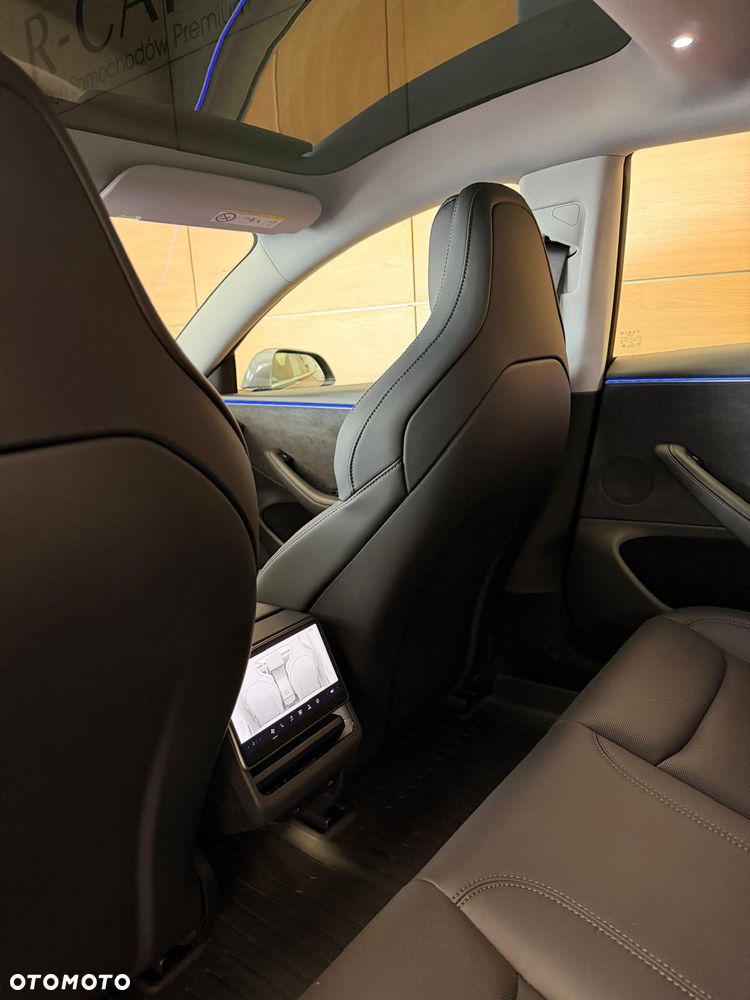 Tesla Model 3 - 15