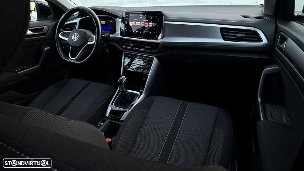 VW T-Roc 1.5 TSI Life DSG - 21