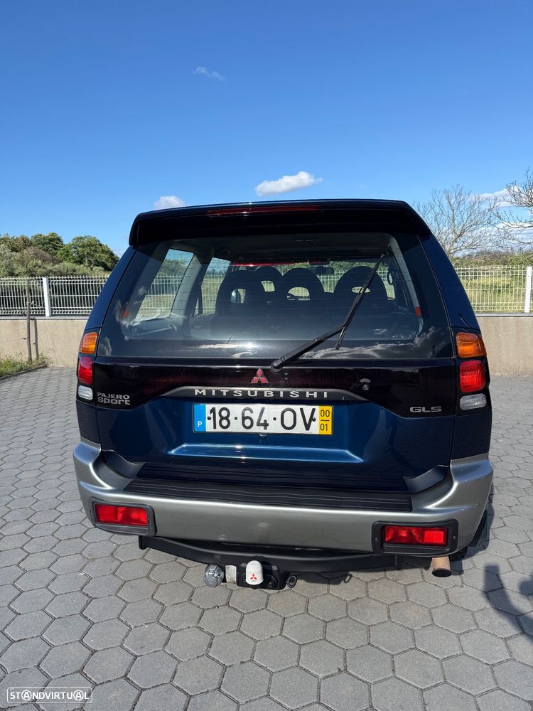 Mitsubishi Pajero Sport 2.5 TD GLS - 6