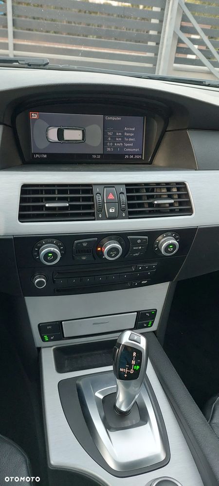 BMW Seria 5 525d - 9