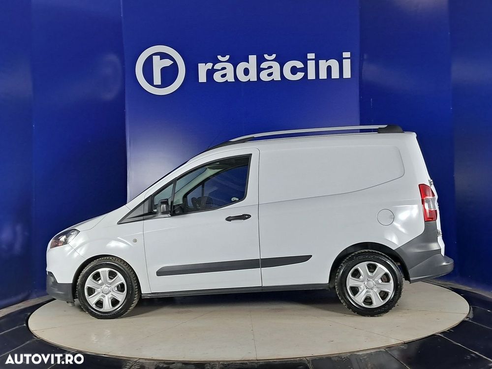 Ford Tourneo Courier - 6