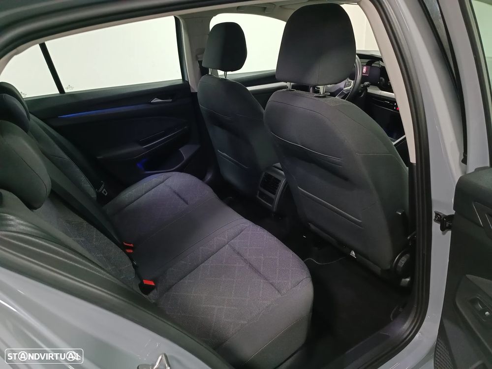 VW Golf 1.0 TSI Trendline Pack - 27