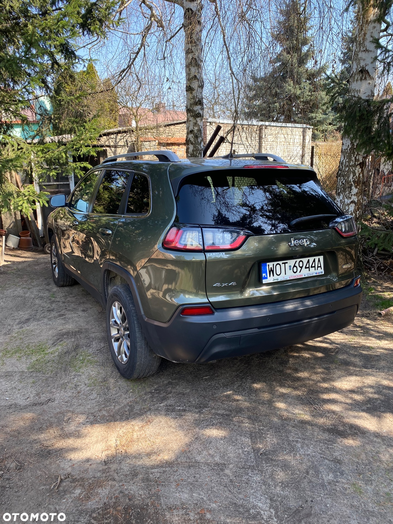 Jeep Cherokee - 4
