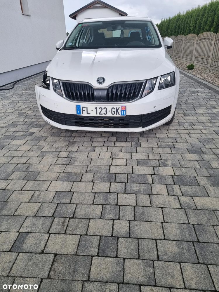 Skoda Octavia 1.6 TDI Premium Edition - 1