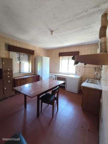 Moradia em Pisões, Montalegre - Grande imagem: 4/4