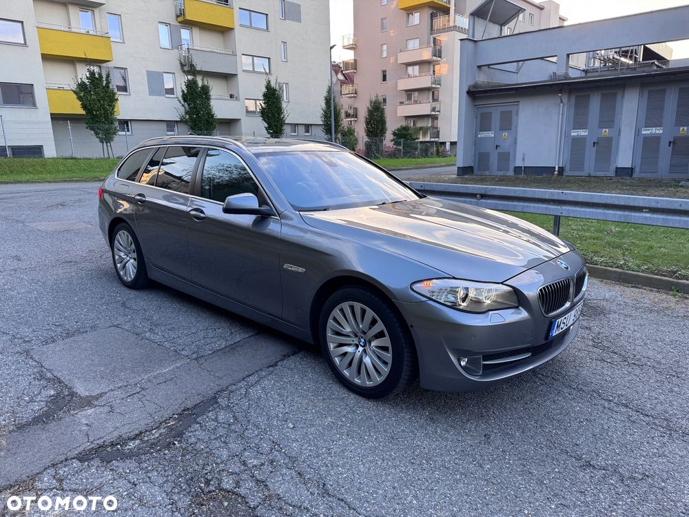 BMW Seria 5 530d xDrive Luxury Line - 37