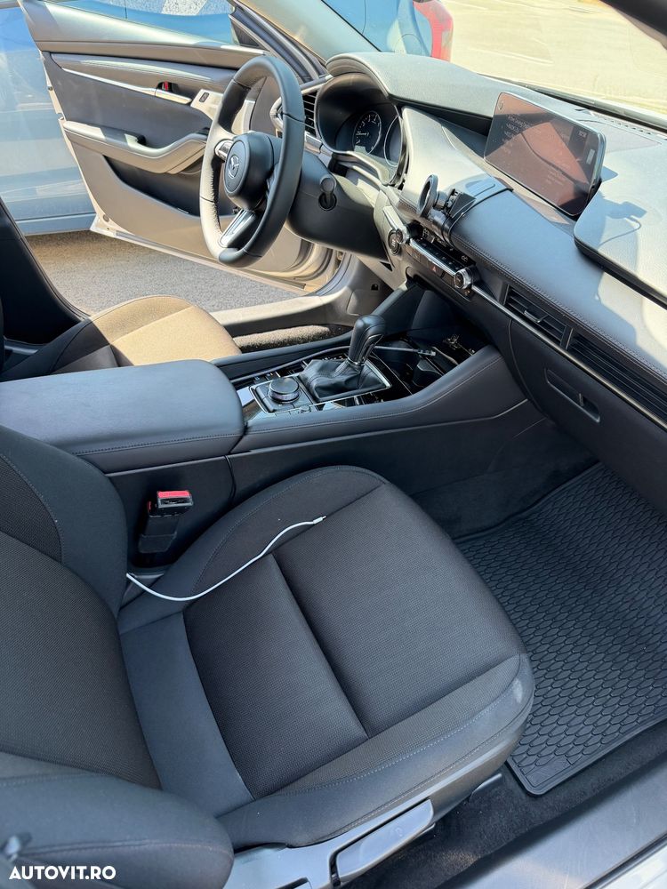 Mazda 3 e-Skyactiv G150 AT MHEV Exclusive-Line - 9