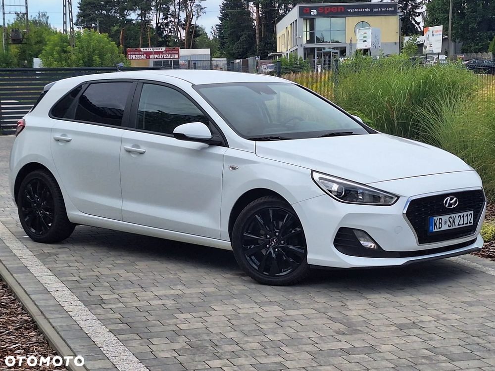 Hyundai i30 1.4 Family - 27